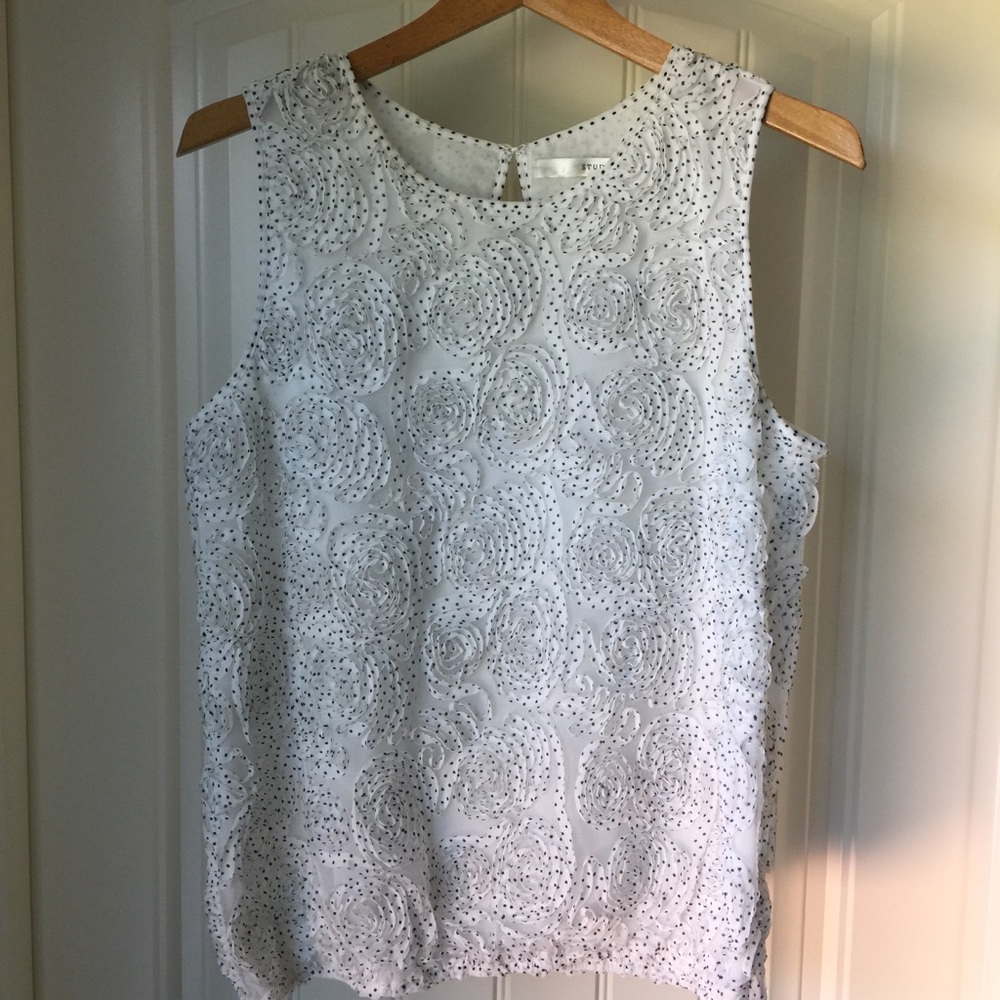 Studio M bubble hem top